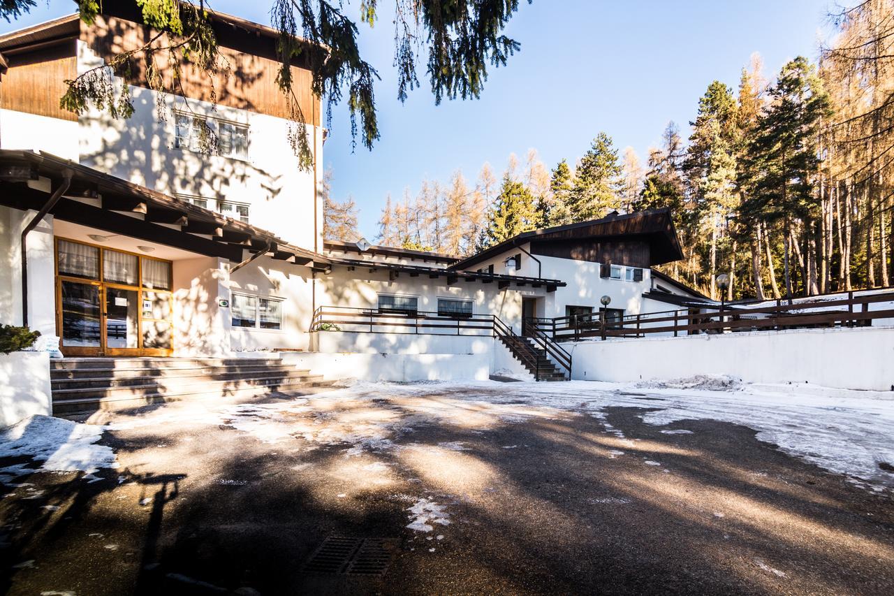 Royal Hotel Paolino Cavareno Eksteriør billede