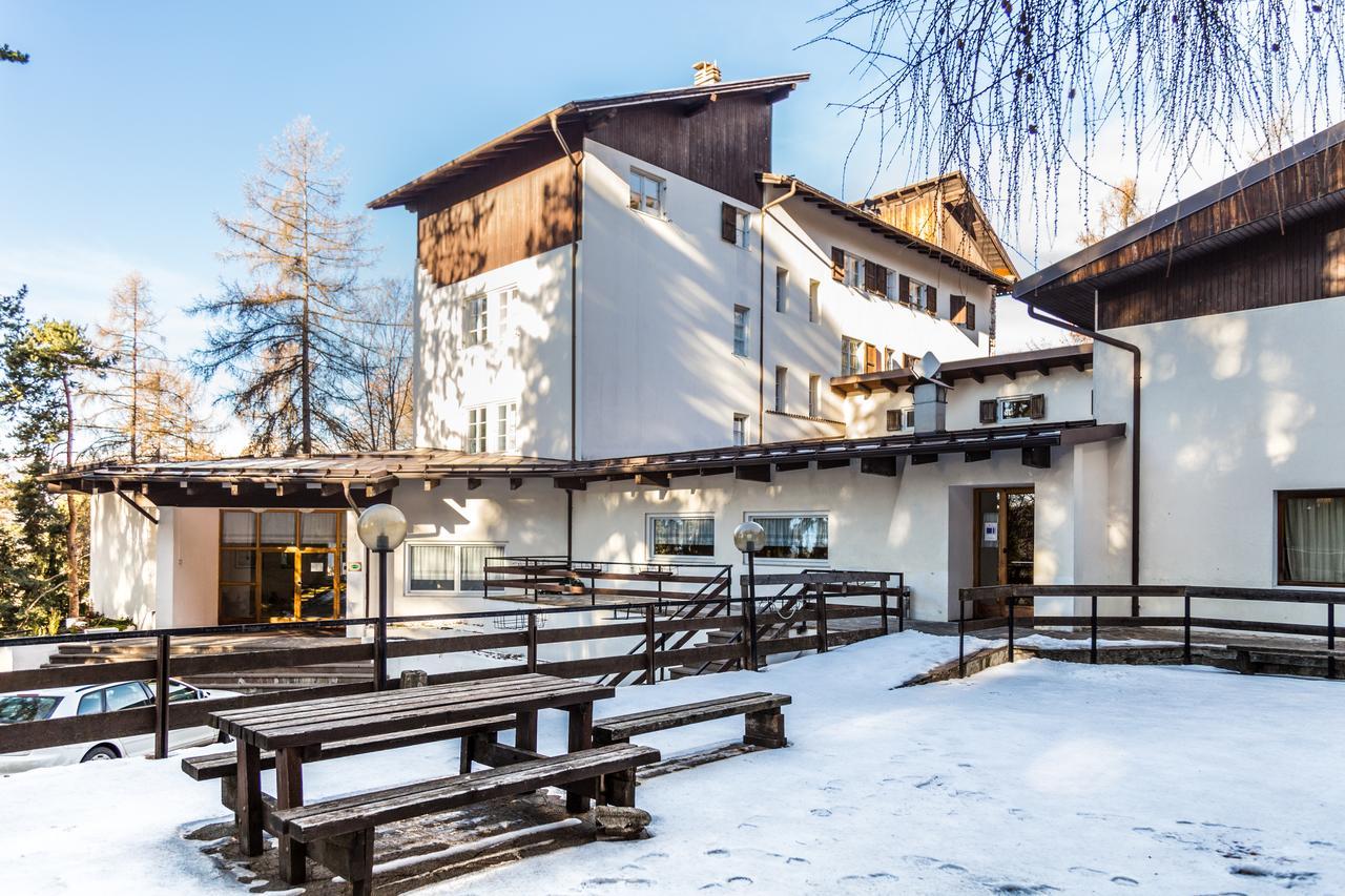 Royal Hotel Paolino Cavareno Eksteriør billede